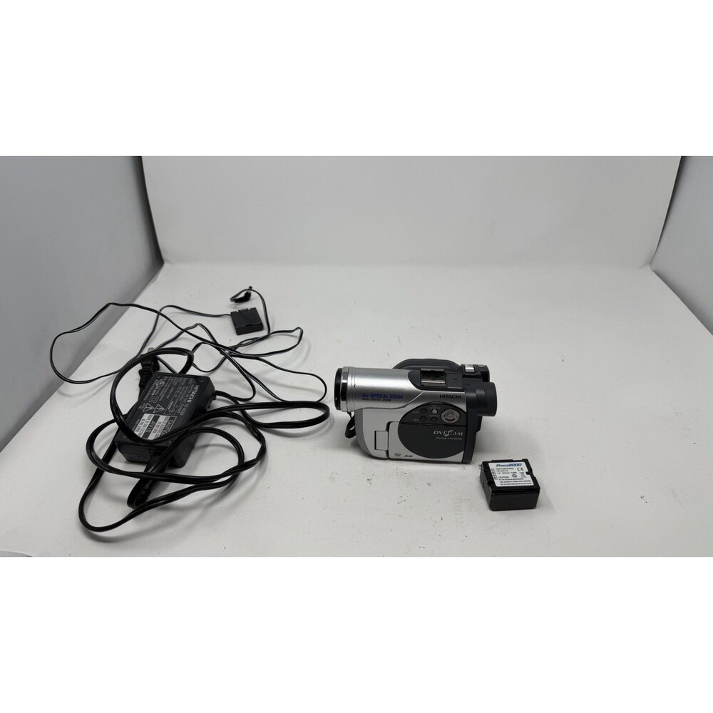 Hitachi DZ-MV730A DVD Video Camcorder  With  Battery And Charger, Tested Working